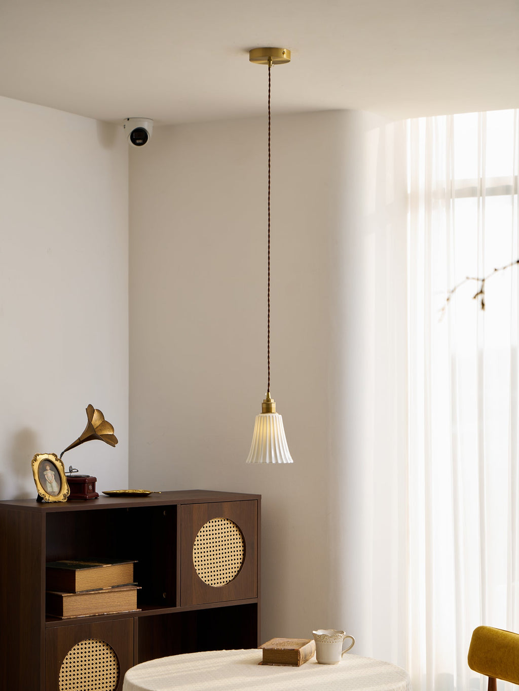 Trumpet Ceramic Pendant Light