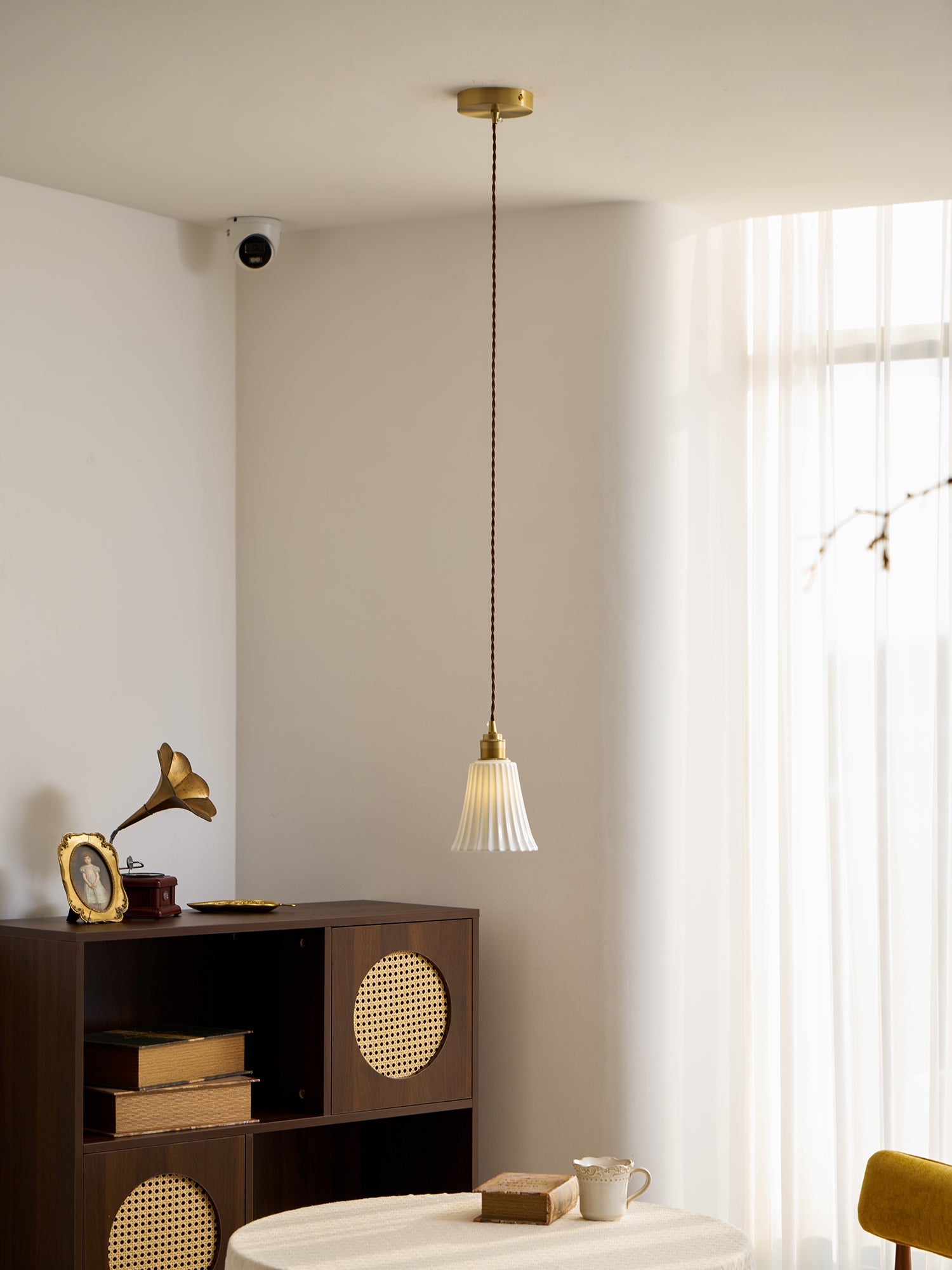 Trumpet Ceramic Pendant Light