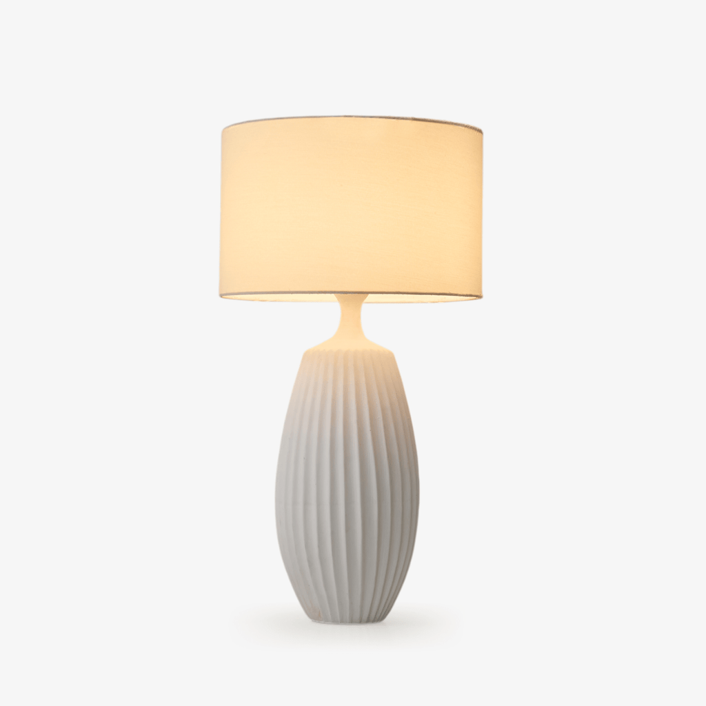 Lampă de masă ceramică cu nervuri